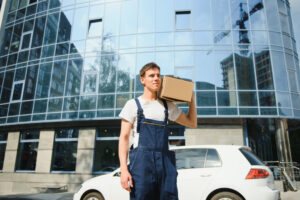 Cum compar corect ofertele de transport ieftin colete Anglia Romania între curieri diferiți?