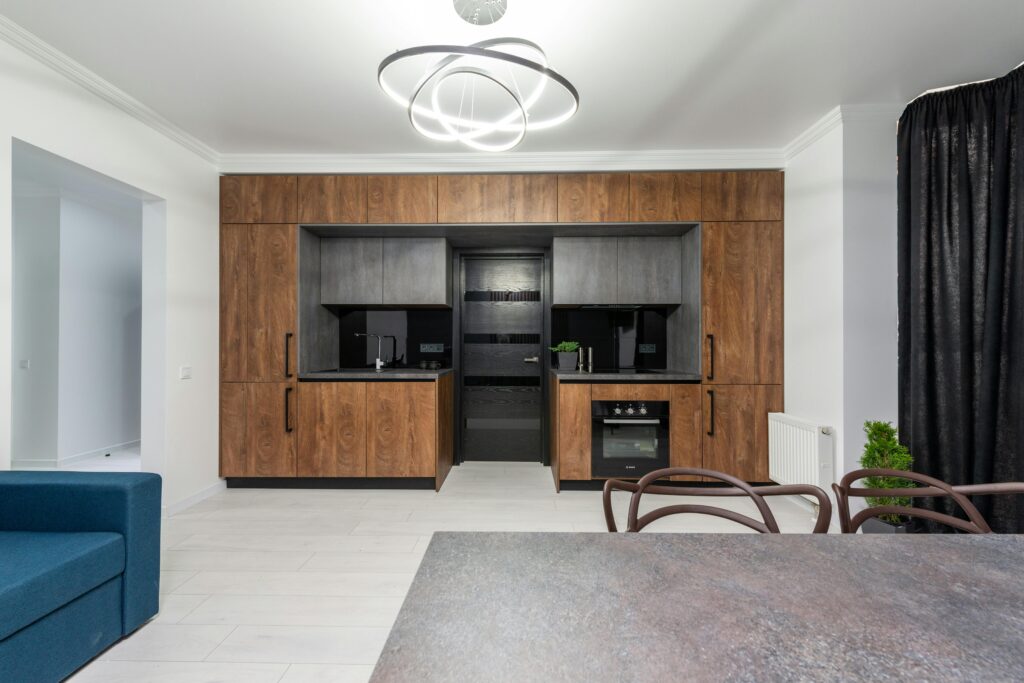 pexels-heyho-7045364