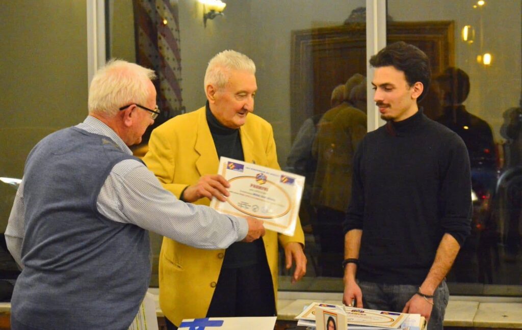 Autorul Bradu Mihai Dan a primit premiul pentru Carte de debut din partea Ligii Scriitorilor din România